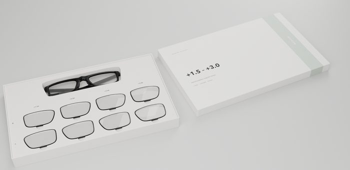 MEDIUM gift box, open, with the frame and eight lenses